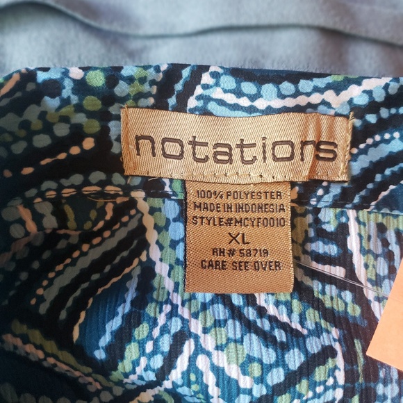 Womans Blouse - Picture 4 of 4